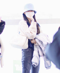 Black And White Abstract Knit Cardigan | Eunchae – Le Sserafim