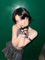 Yeji Black Half-Palm Strap Gloves