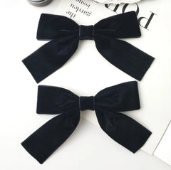 Jisoo Big Black Bow