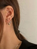 Jisung Pointed Cross Earring