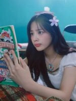 Minji Lilac Floral Hair Clip