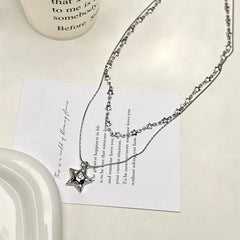 LeeKnow Star Necklace