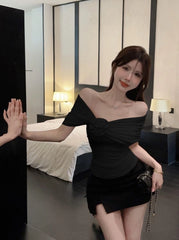 Ahyeon Off-Shoulders Flower Top