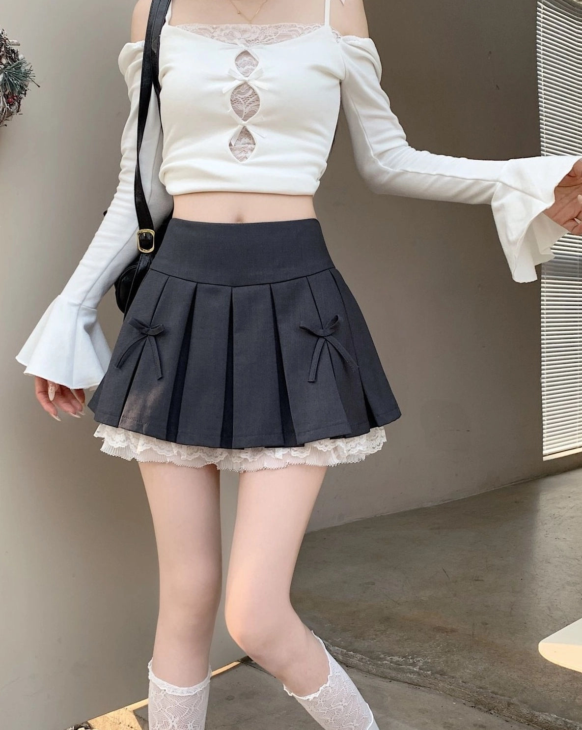Wonhee Double Bow Pleated Skirt