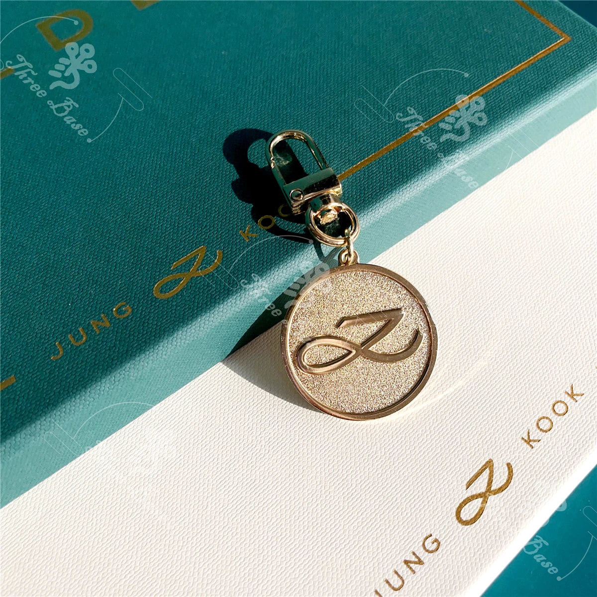 Golden SEVEN Luxe Keychain