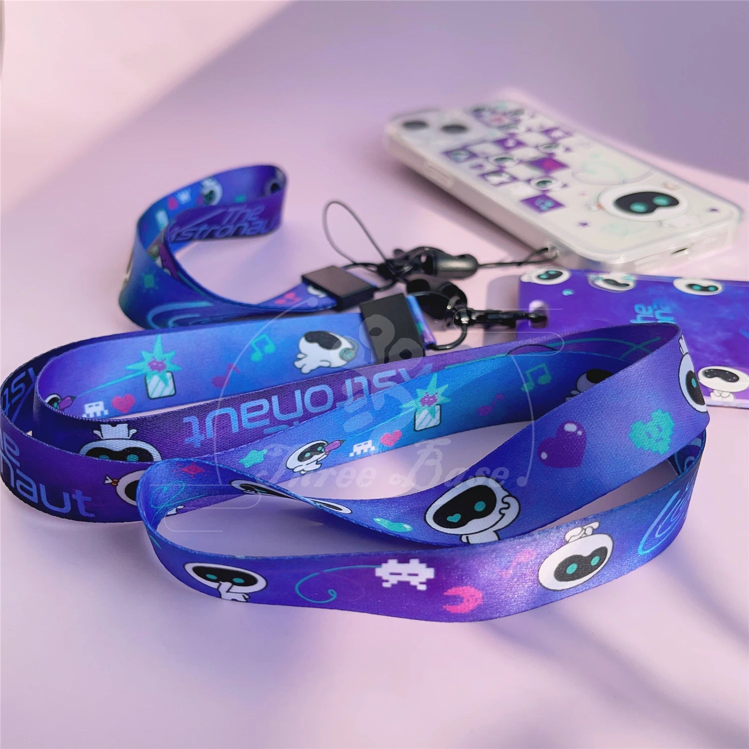 V Layover Luxe Lanyard