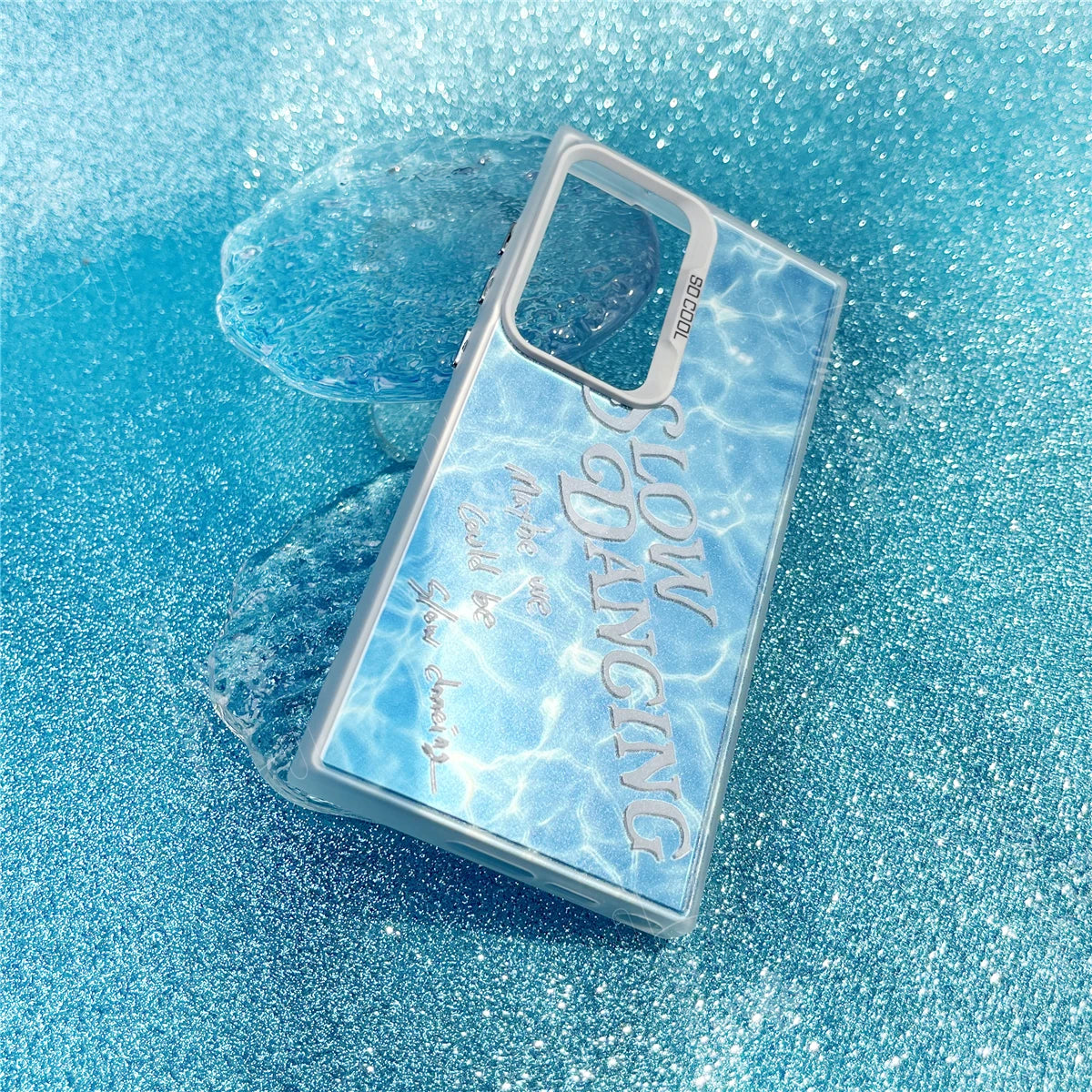 V Layover Iconic Case