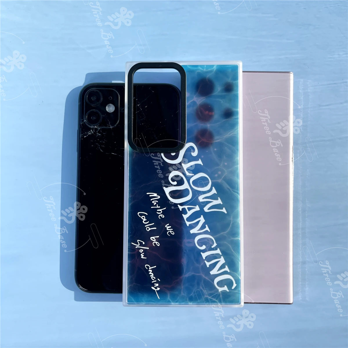 V Layover Iconic Case