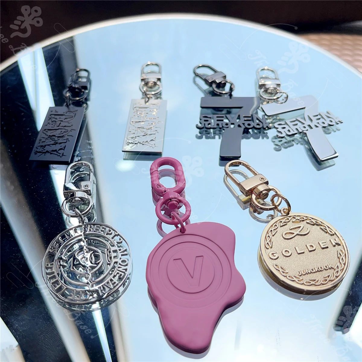 Golden SEVEN Luxe Keychain