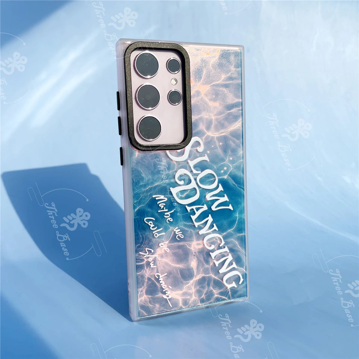 V Layover Iconic Case