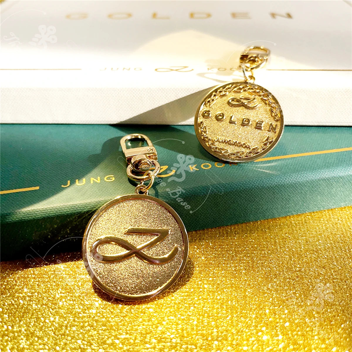 Golden SEVEN Luxe Keychain