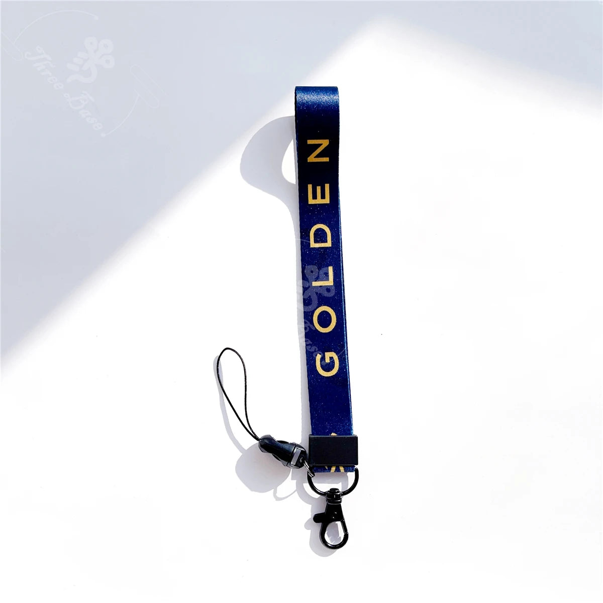 V Layover Luxe Lanyard