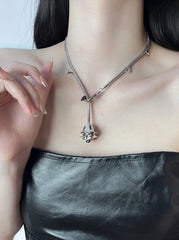 Liz Silver Rose Necklace