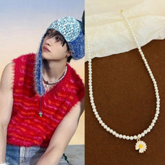 Bang Chan Daisy Pearl Necklace
